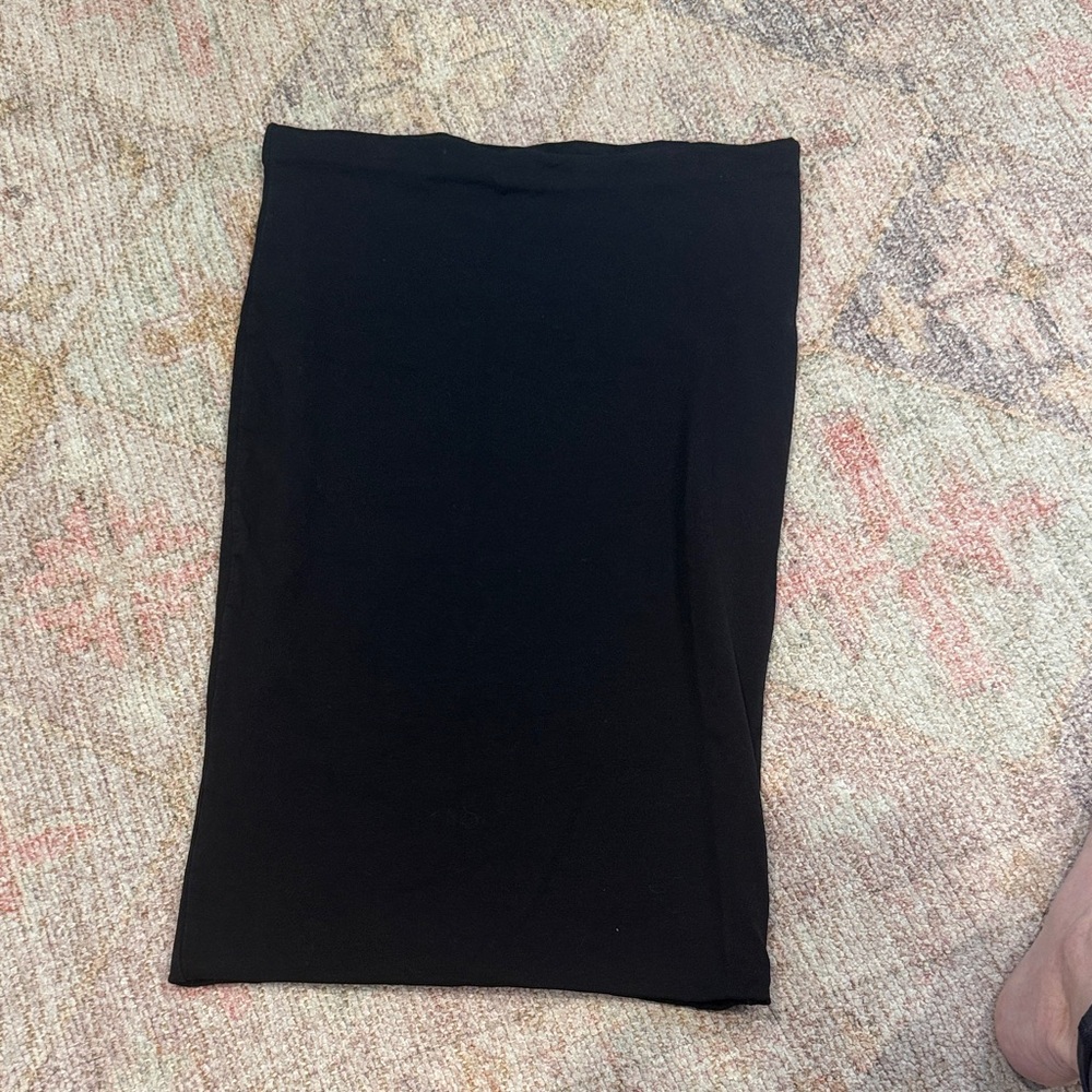 H&M Classic Basic Black Pencil Skirt